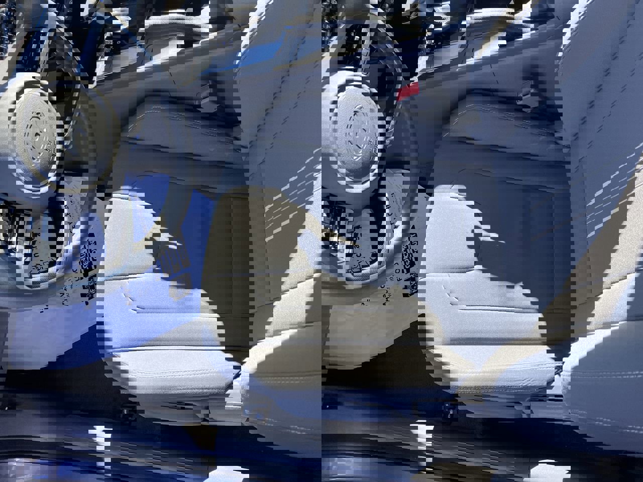 Used 2024 Hyundai Elantra SEL image 16