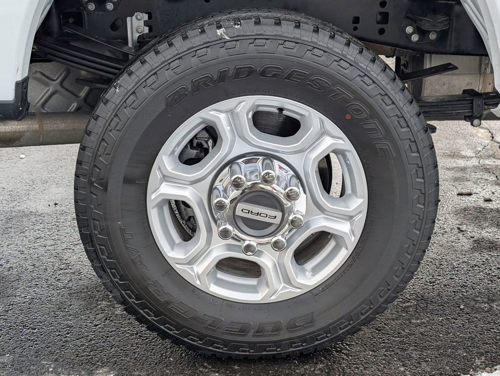 Certified 2025 Ford F350 XLT image 15