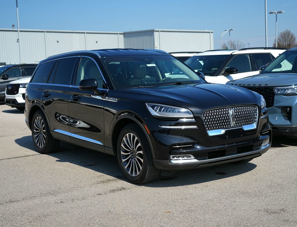 Used 2020 Lincoln Aviator Reserve image 3