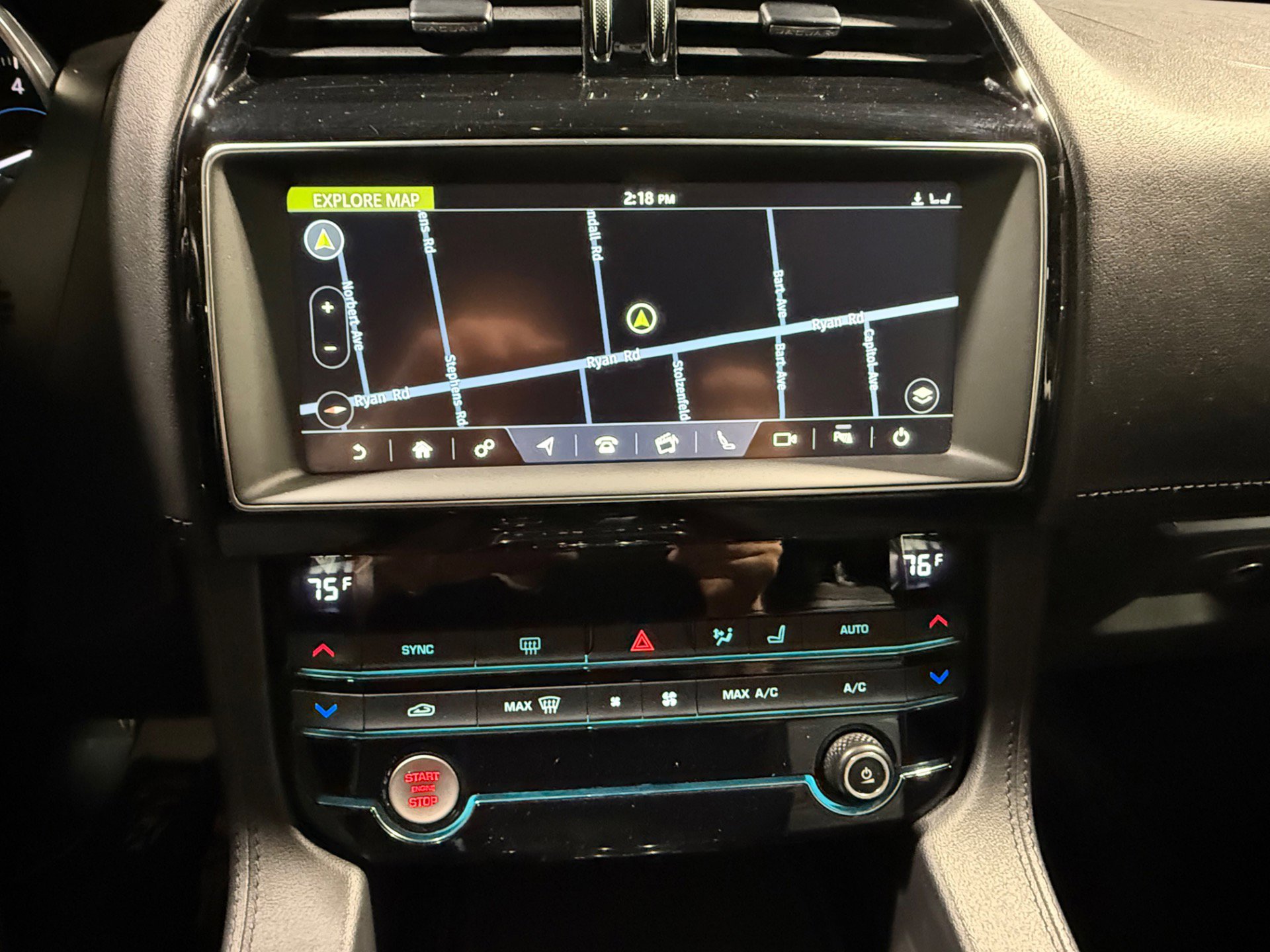 Used 2019 Jaguar F-PACE Prestige image 33