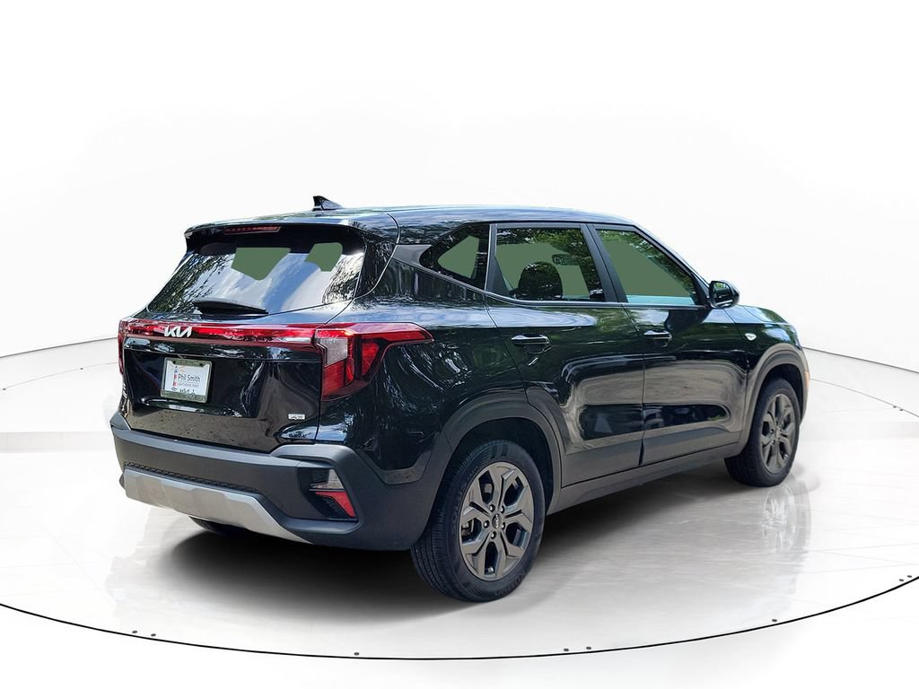 Certified 2024 Kia Seltos LX AWD/4WD image 4