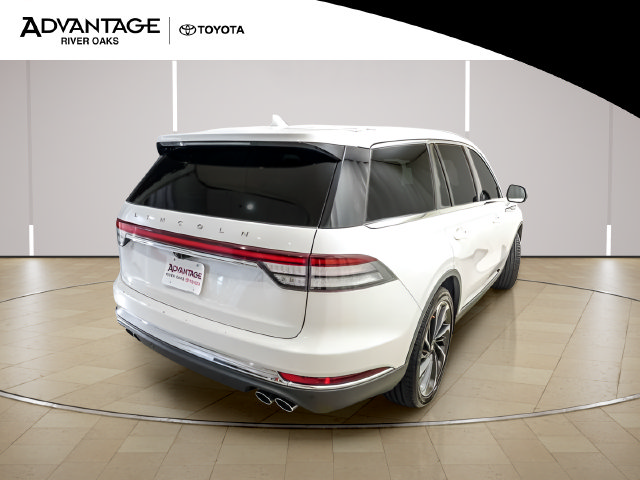 Used 2022 Lincoln Aviator Reserve w/ Elements Package Plus AWD/4WD image 7