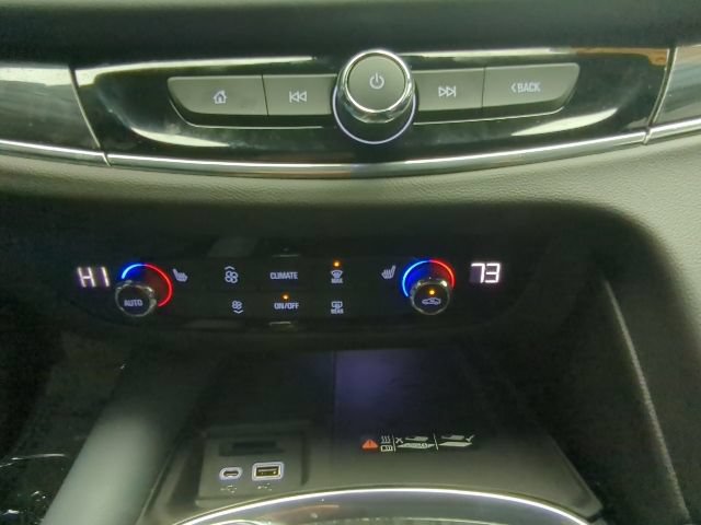 Used 2023 Buick Enclave Essence FWD image 19