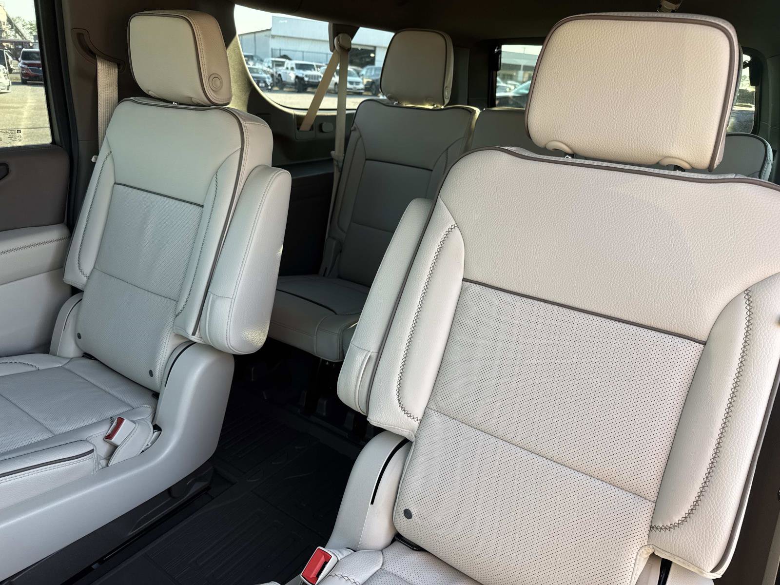 New 2026 GMC Yukon XL Denali w/ Sun & Power Step Package image 15