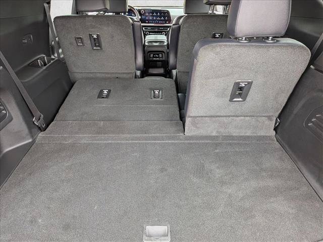 Used 2026 Chevrolet Traverse RS AWD/4WD image 6