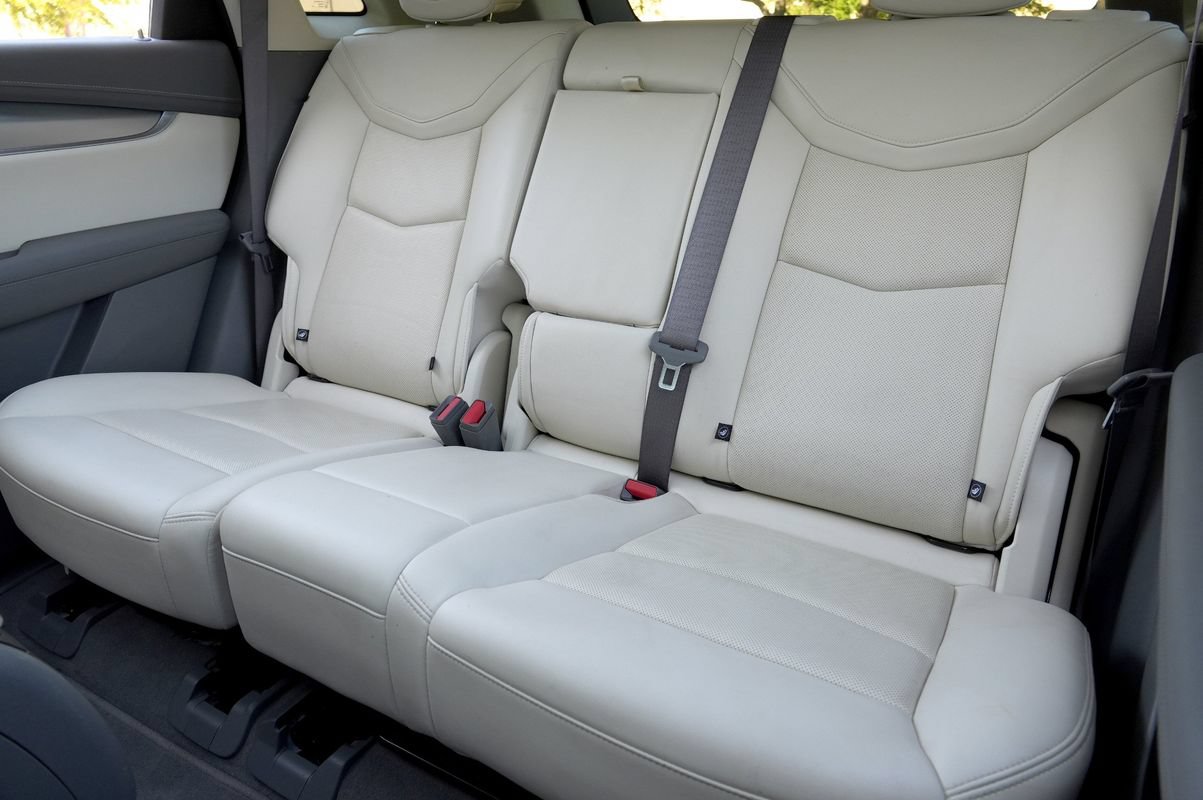 Used 2021 Cadillac XT5 Premium Luxury w/ LPO, Floor Liner Package FWD image 14
