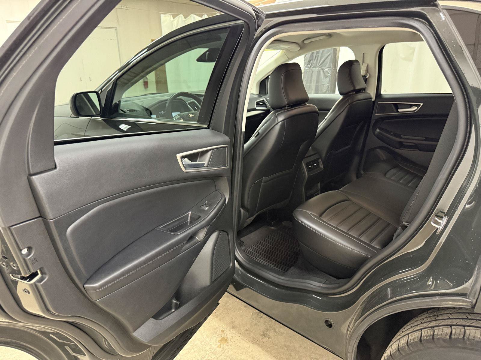 Used 2023 Ford Edge SEL w/ Convenience Package AWD/4WD image 20