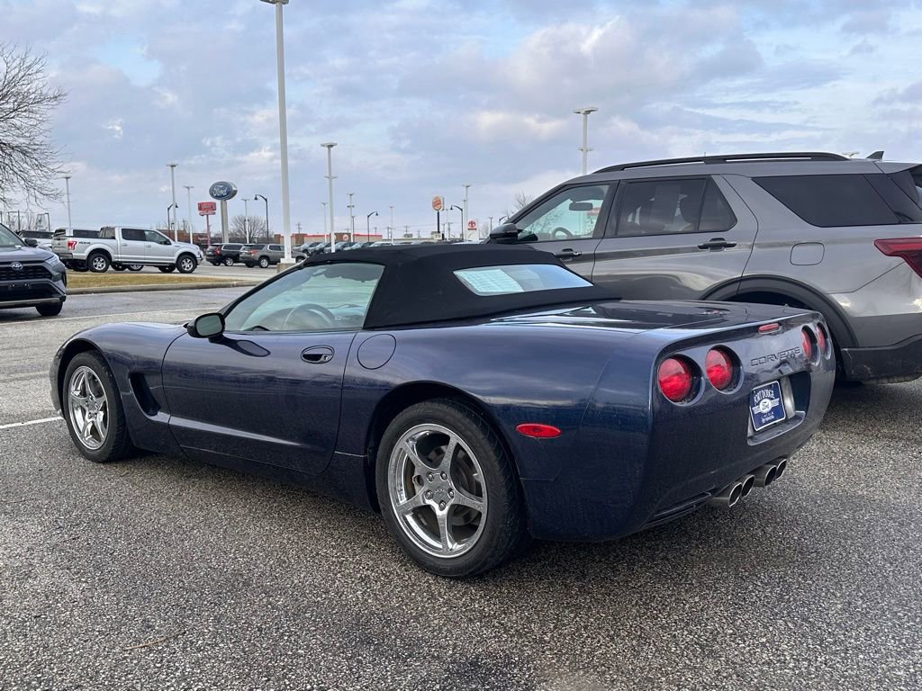 Used 2000 Chevrolet Corvette Convertible w/ Memory Pkg RWD image 3