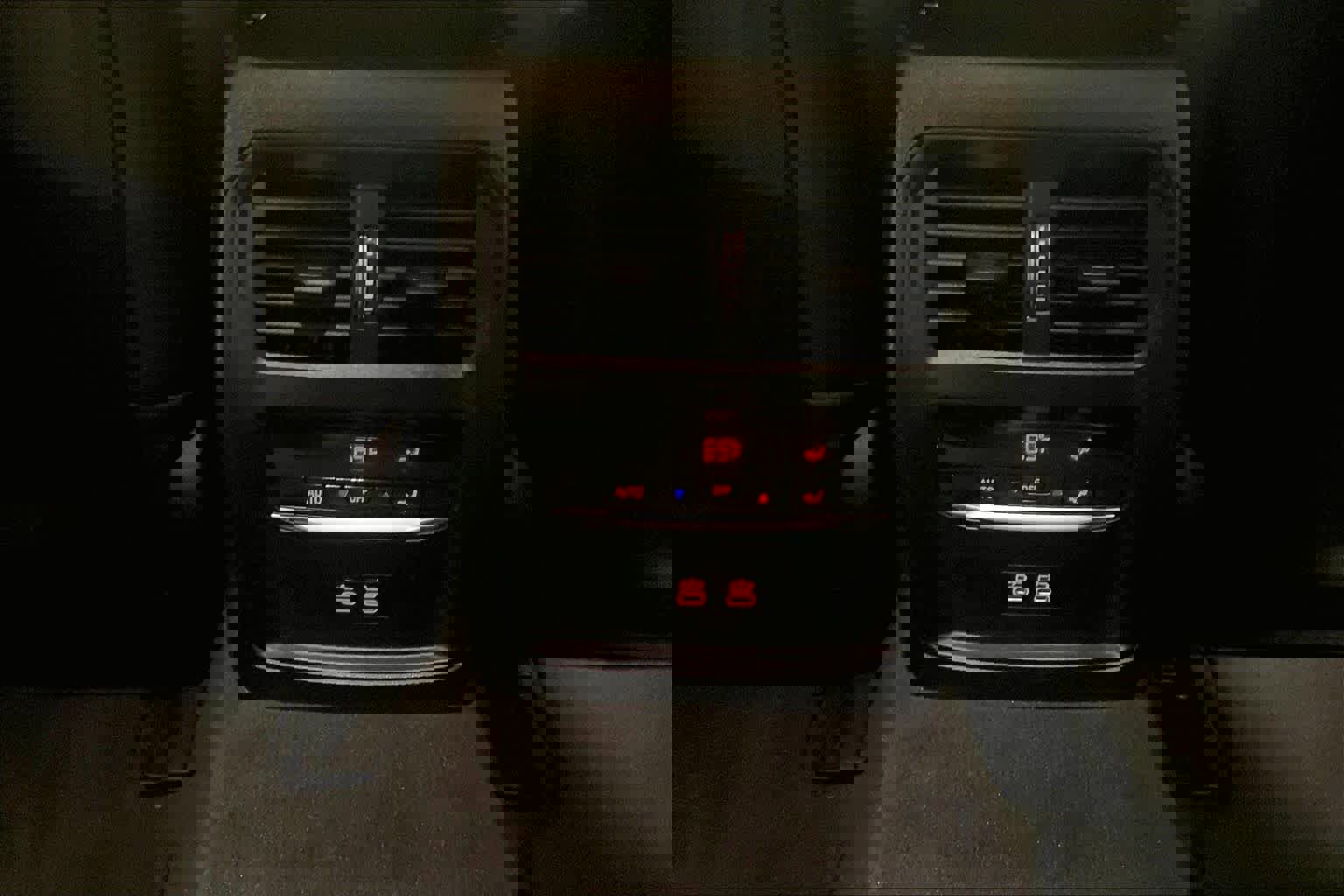 Certified 2025 BMW i4 eDrive40 image 33