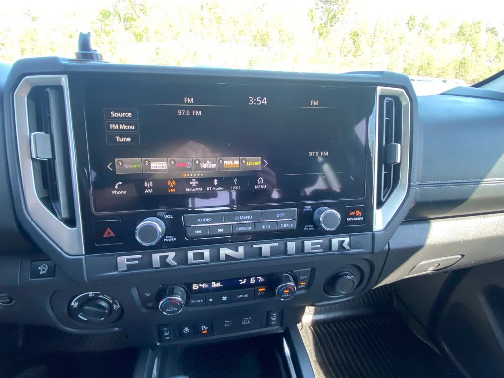 Used 2025 Nissan Frontier SV w/ SV Convenience Package AWD/4WD image 15