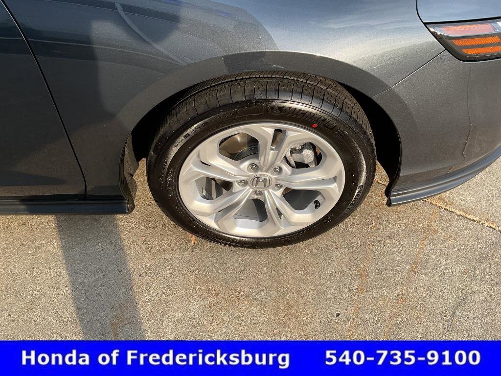 Certified 2025 Honda Accord LX image 13