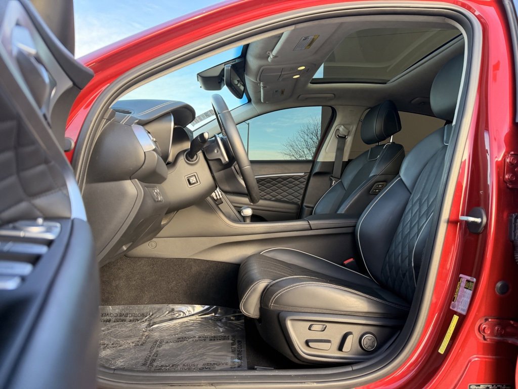 Used 2019 Genesis G70 2.0T Advanced w/ Dynamic Package image 6