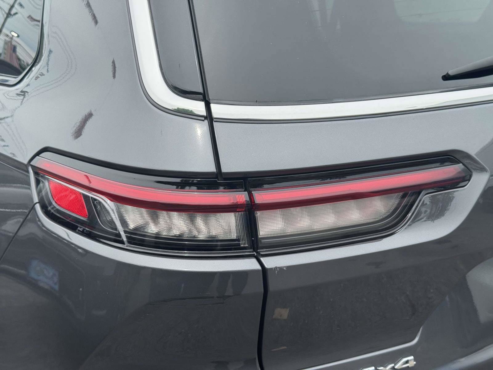 Certified 2023 Jeep Grand Cherokee L Limited AWD/4WD image 11