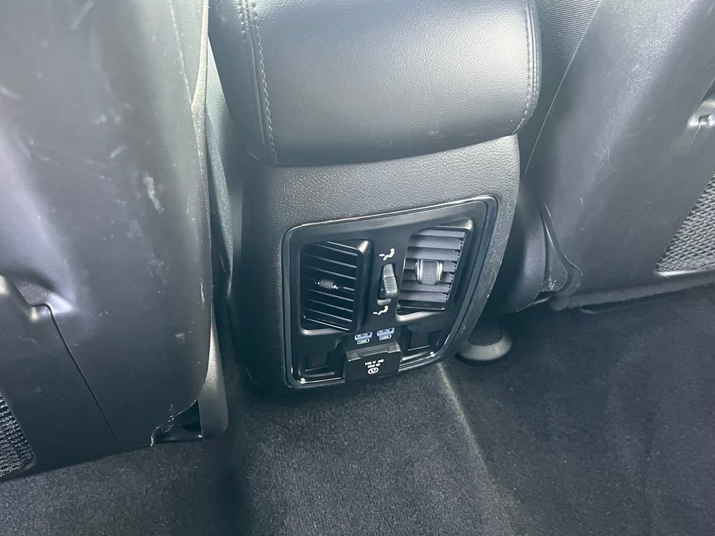 Used 2021 Jeep Grand Cherokee Limited w/ Sun & Sound Group AWD/4WD image 16