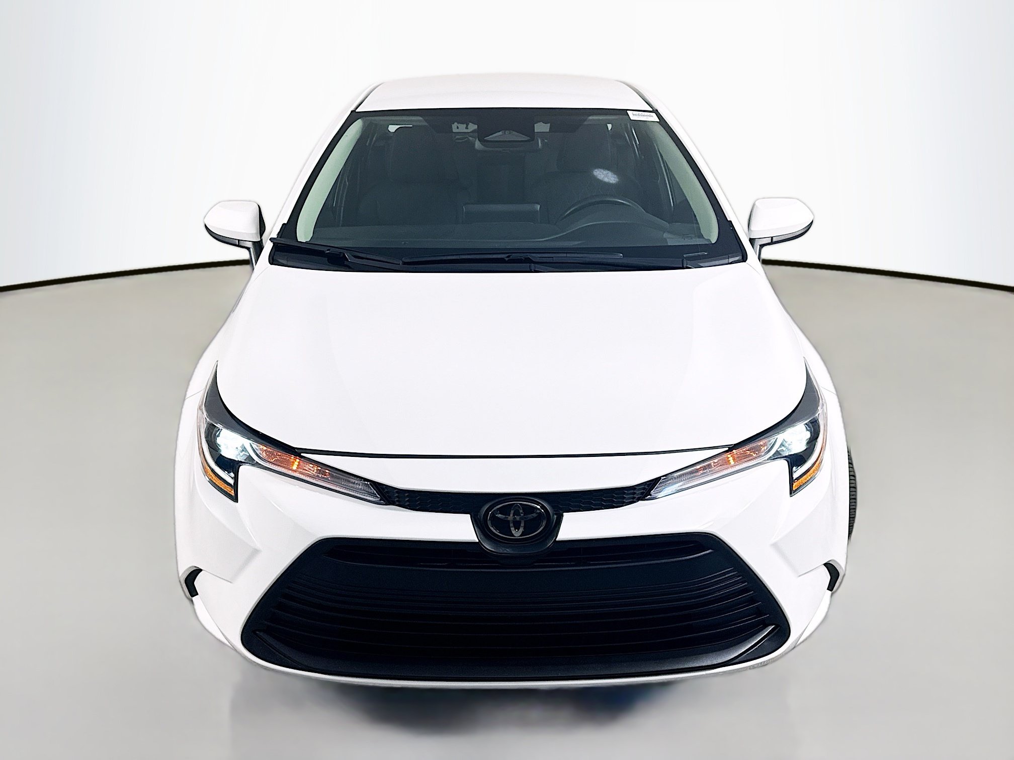 Used 2024 Toyota Corolla LE FWD video 2