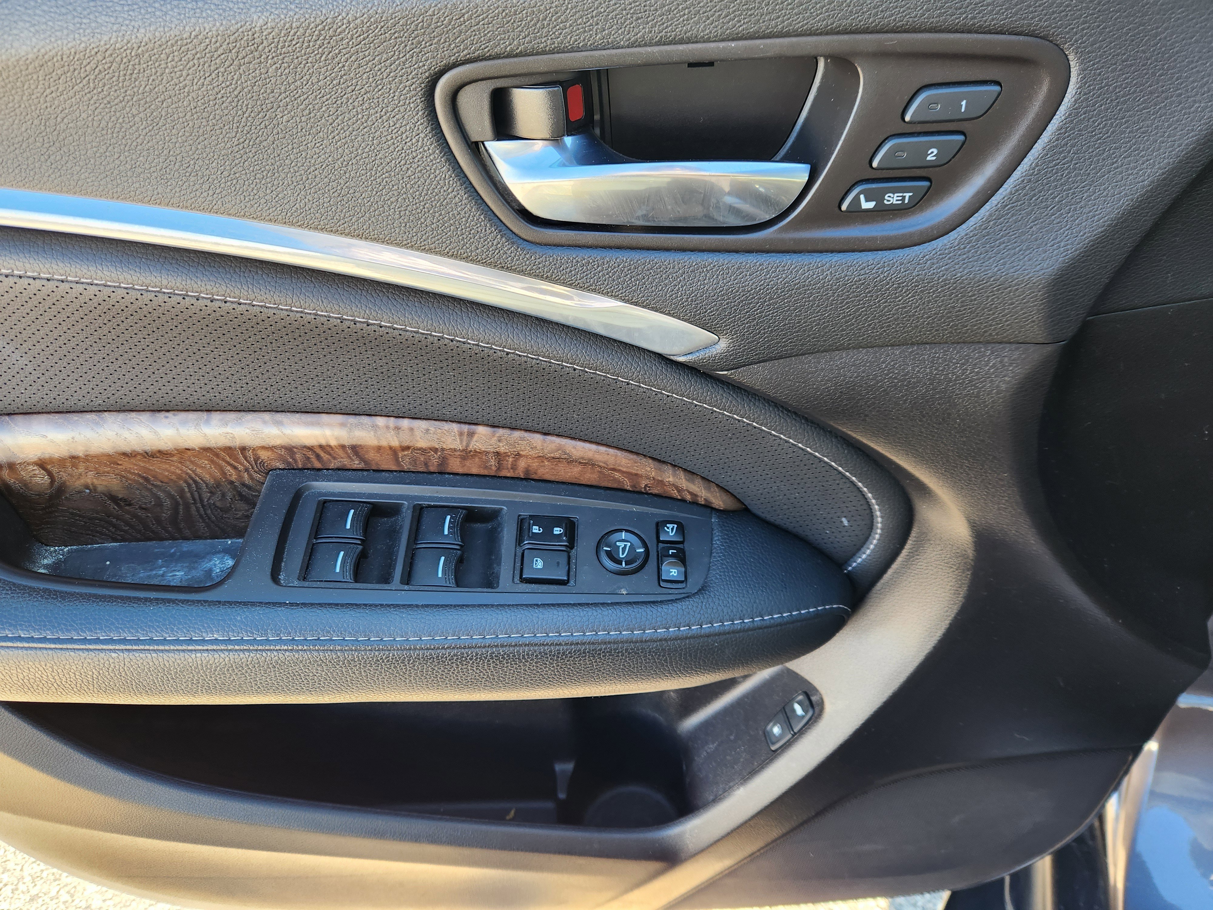 Used 2020 Acura MDX SH-AWD w/ Technology Package image 19