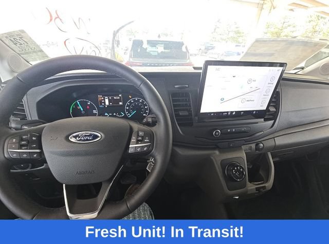 Used 2023 Ford E-Transit Medium Roof RWD image 7