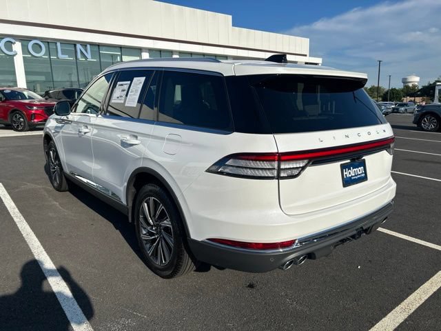 New 2026 Lincoln Aviator AWD image 4