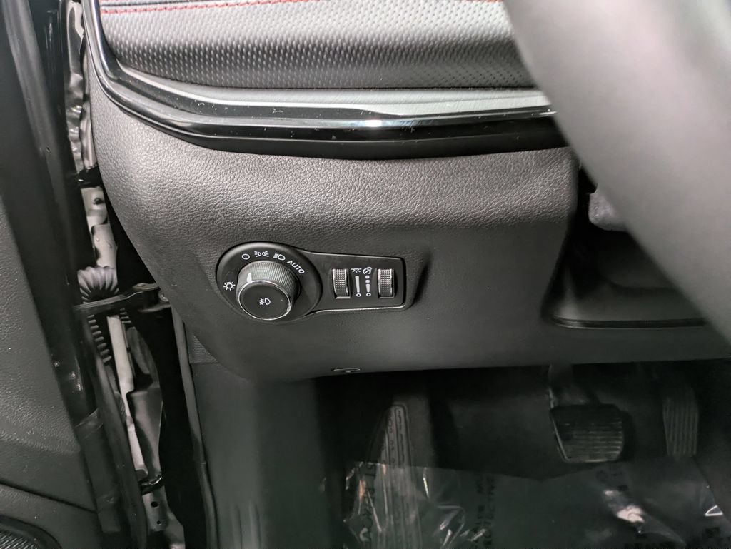 Used 2024 Jeep Compass Trailhawk AWD/4WD image 22