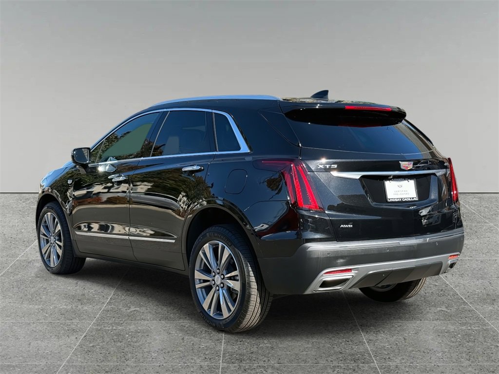 Used 2025 Cadillac XT5 Premium Luxury image 12