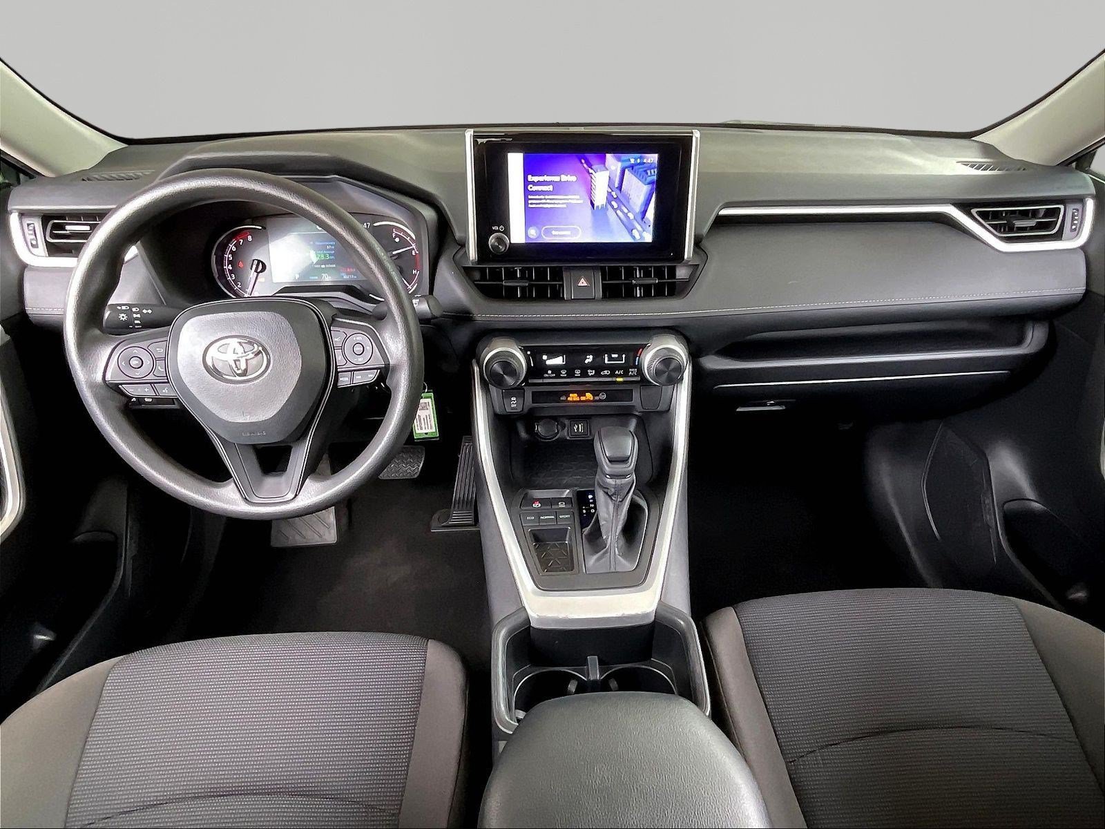 Used 2023 Toyota RAV4 LE FWD image 7