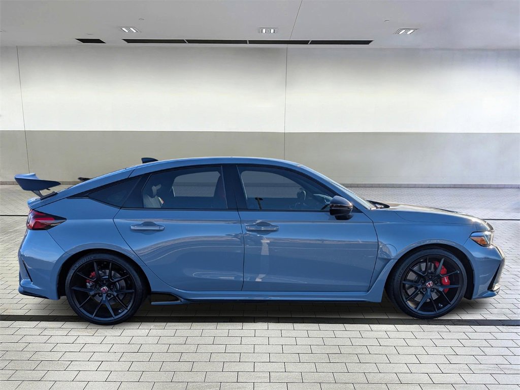 Used 2025 Honda Civic Type R image 6
