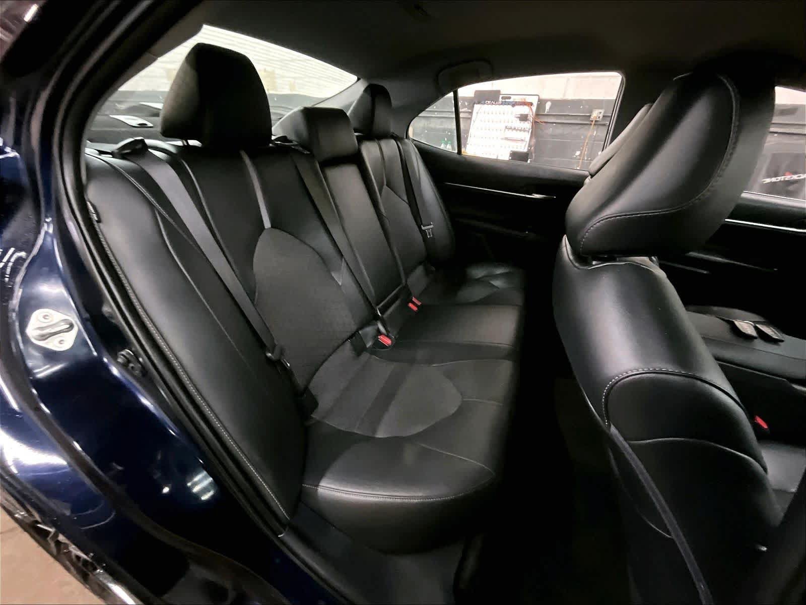 Used 2022 Toyota Camry XSE FWD image 28