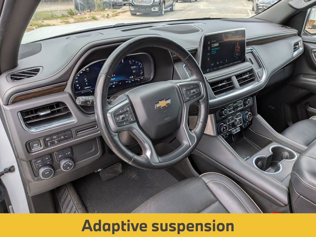 Used 2023 Chevrolet Suburban Premier image 31
