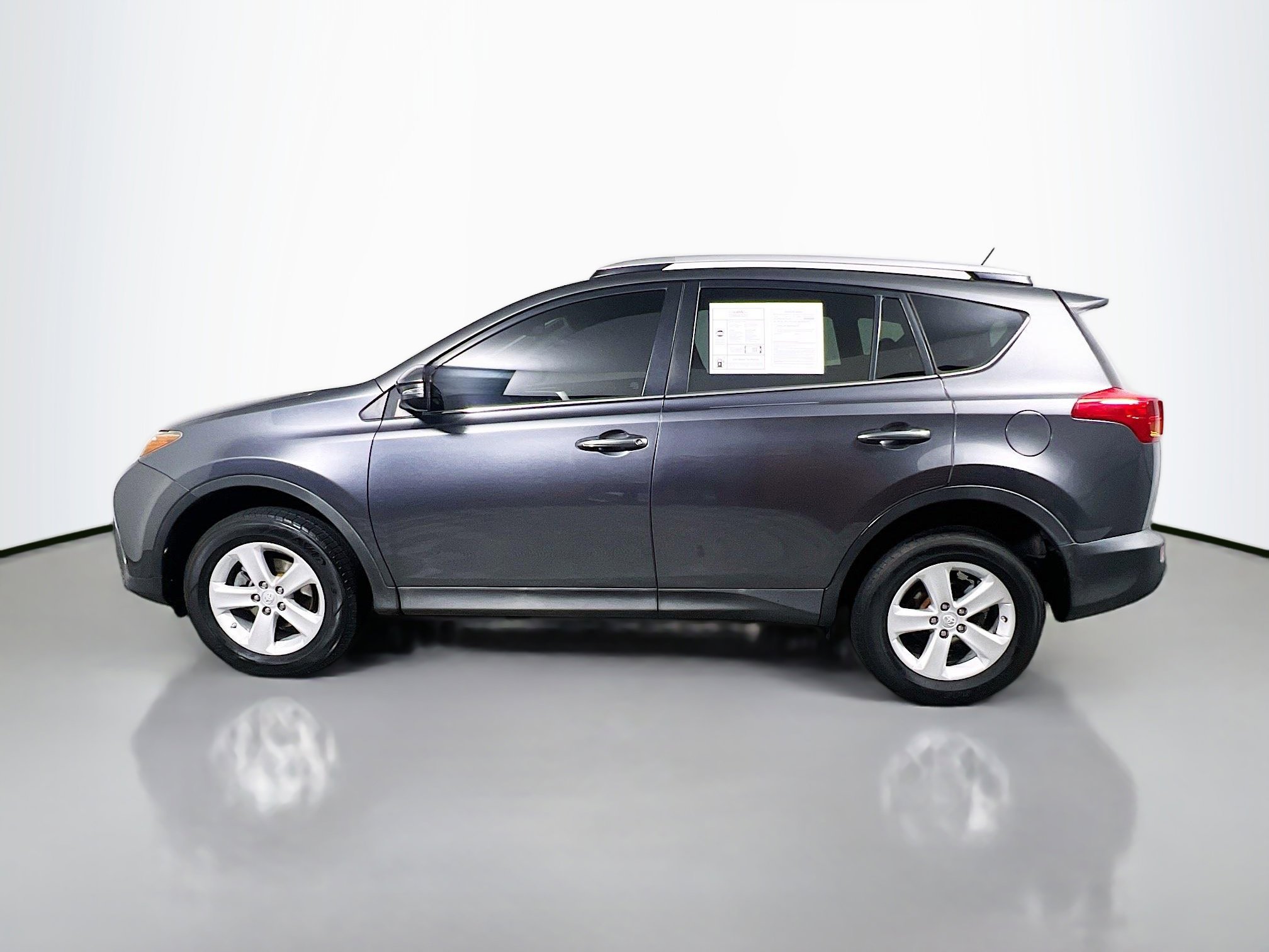 Used 2014 Toyota RAV4 XLE image 9