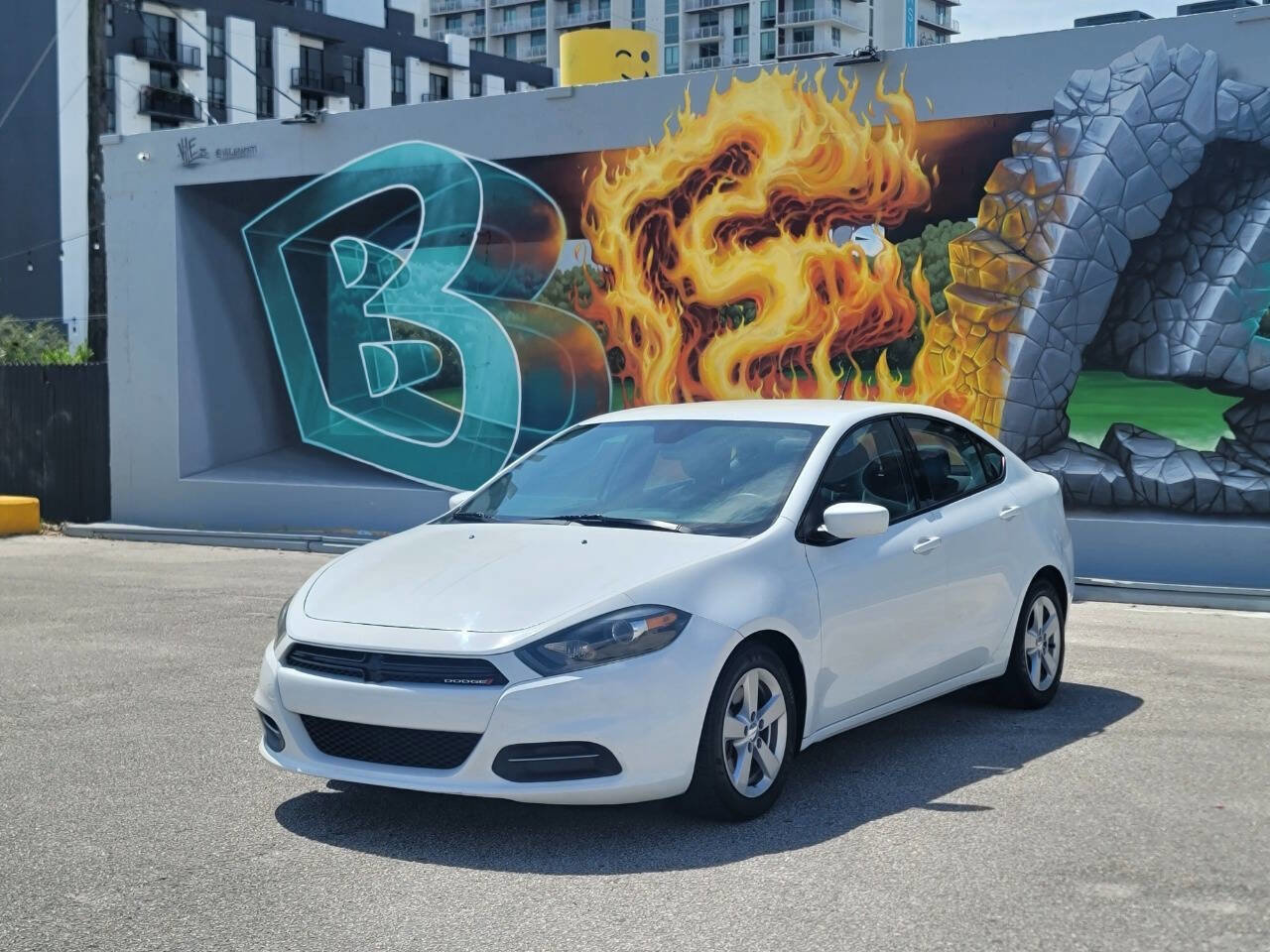 Used 2015 Dodge Dart SXT FWD image 1