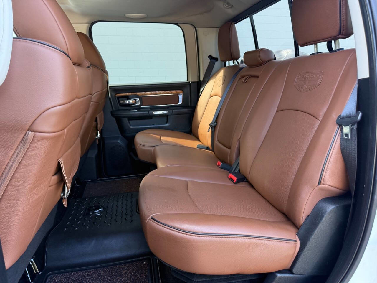 Used 2016 RAM 3500 Laramie Longhorn image 28