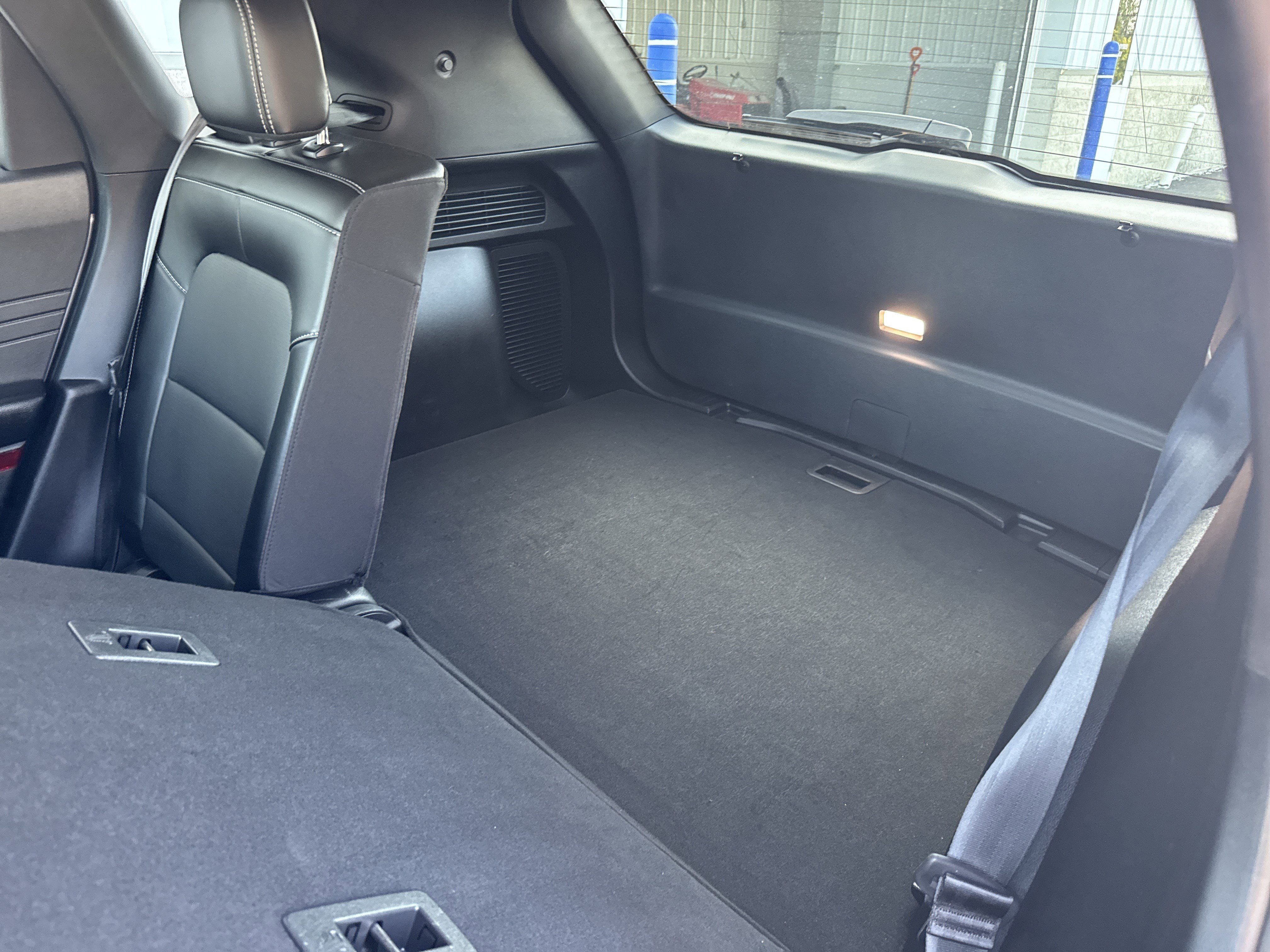 Used 2024 Ford Escape Platinum image 40