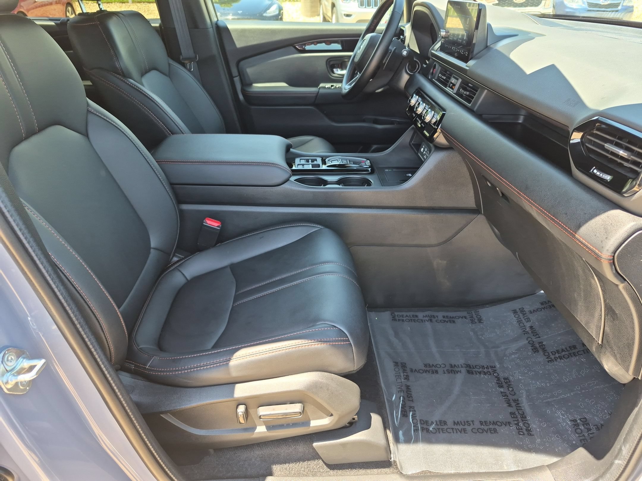 Certified 2024 Honda Pilot TrailSport image 31