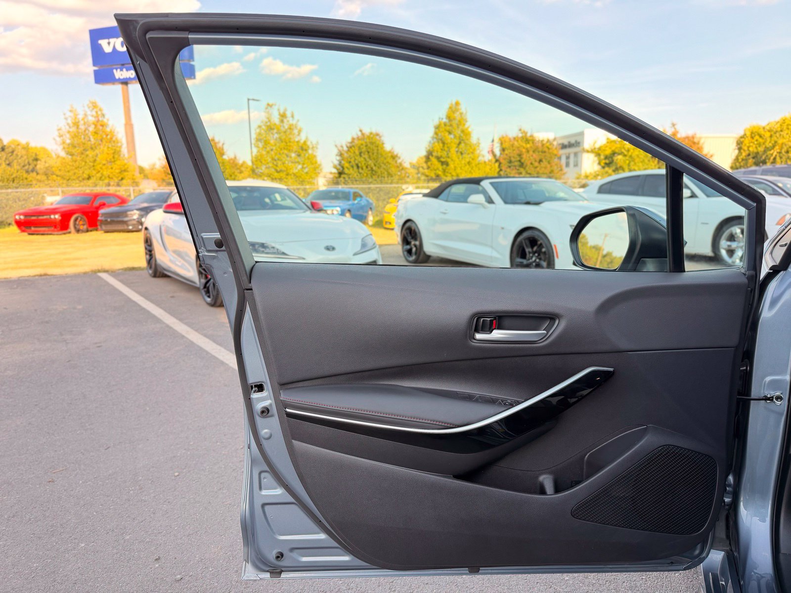 Used 2023 Toyota Corolla XSE FWD image 14