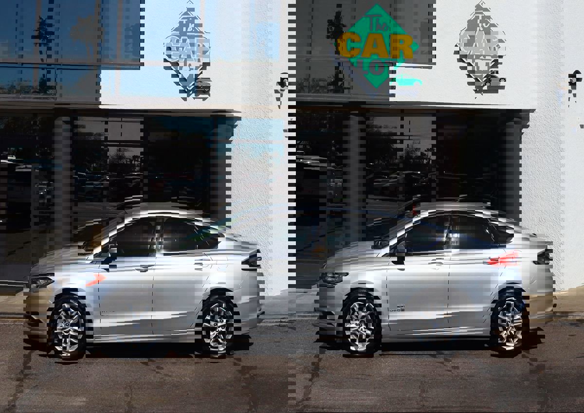 Used 2018 Ford Fusion S image 8