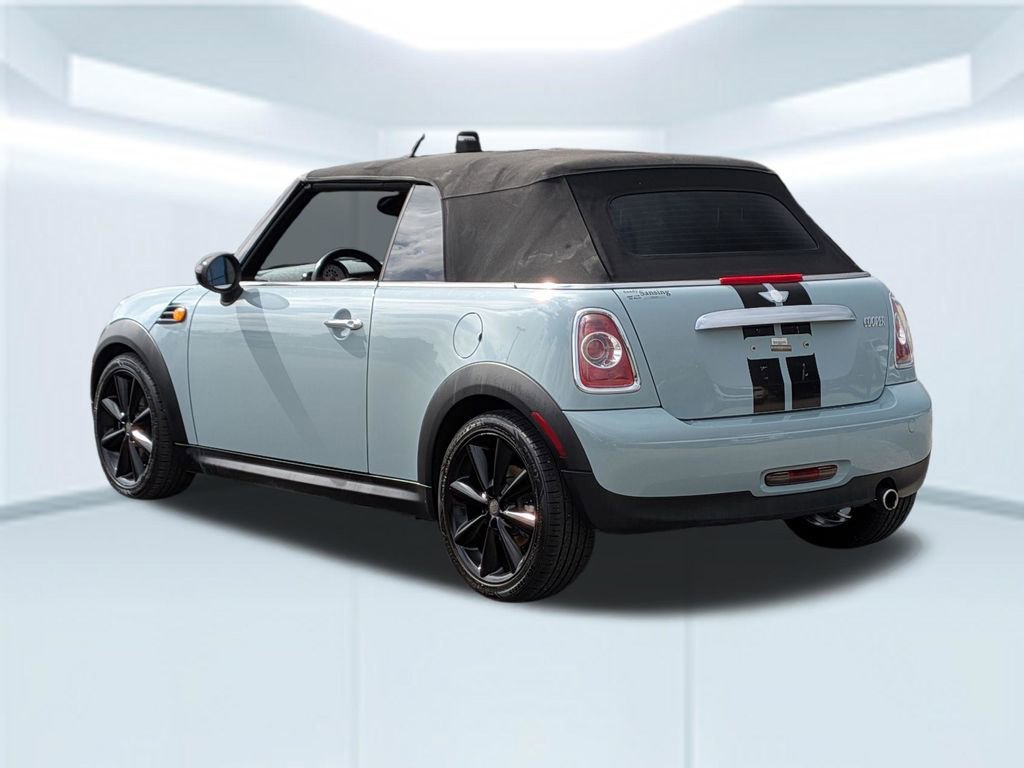 Used 2014 MINI Cooper Convertible image 4