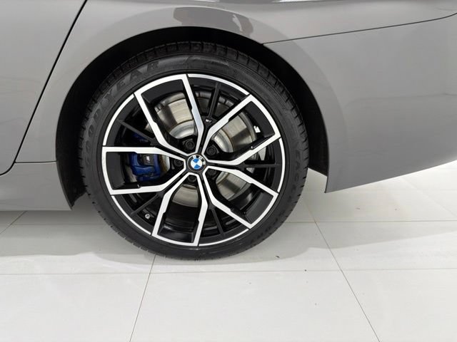 Used 2021 BMW M550i xDrive w/ Executive Package AWD/4WD image 44