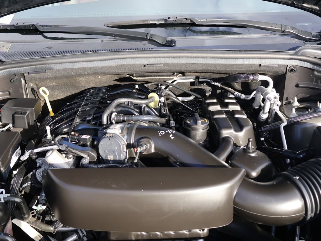 Used 2023 Dodge Durango GT image 13