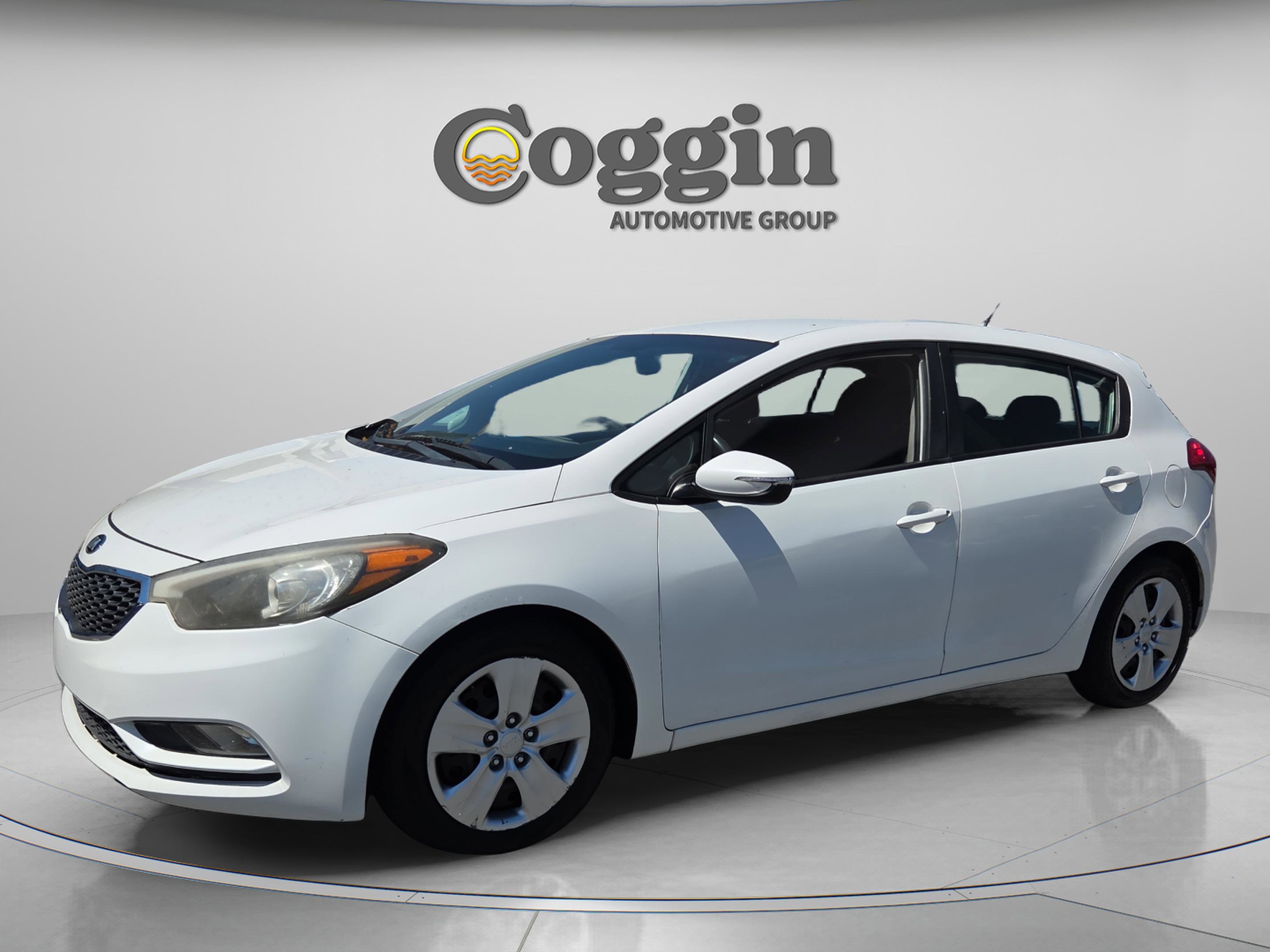 Used 2016 Kia Forte LX image 1