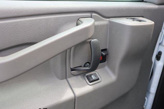 New 2025 Chevrolet Express 3500 w/ Power Convenience Package RWD image 15