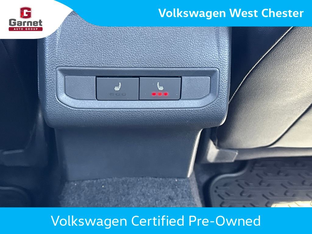 Used 2025 Volkswagen Jetta SEL FWD image 42