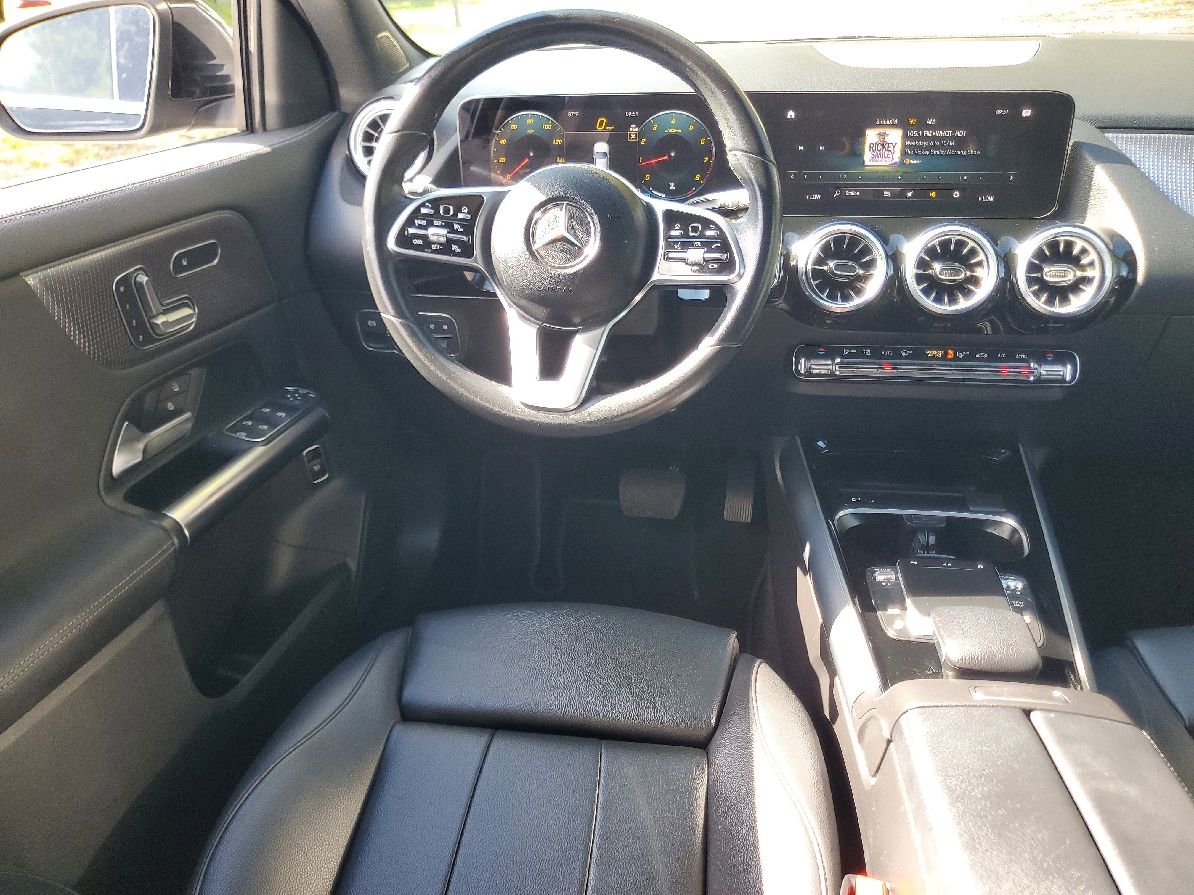 Used 2023 Mercedes-Benz GLA 250 w/ Premium Package image 16