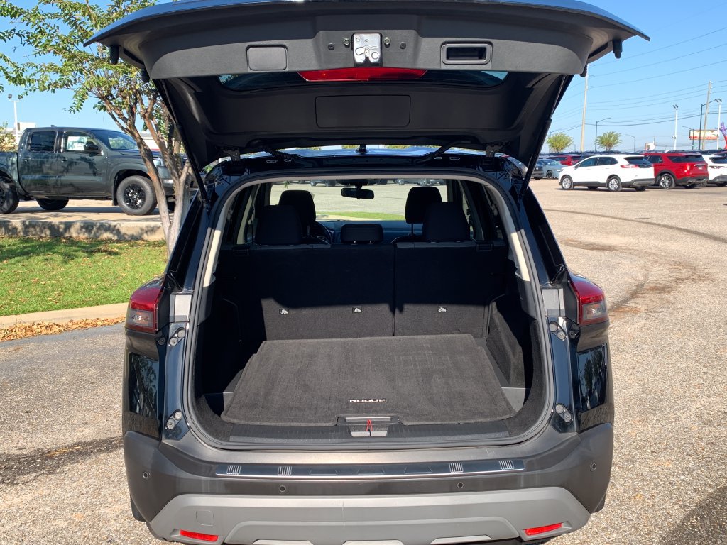 Used 2021 Nissan Rogue SV AWD/4WD image 7