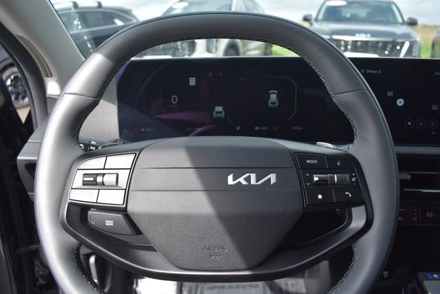 Certified 2025 Kia EV6 Wind RWD image 29