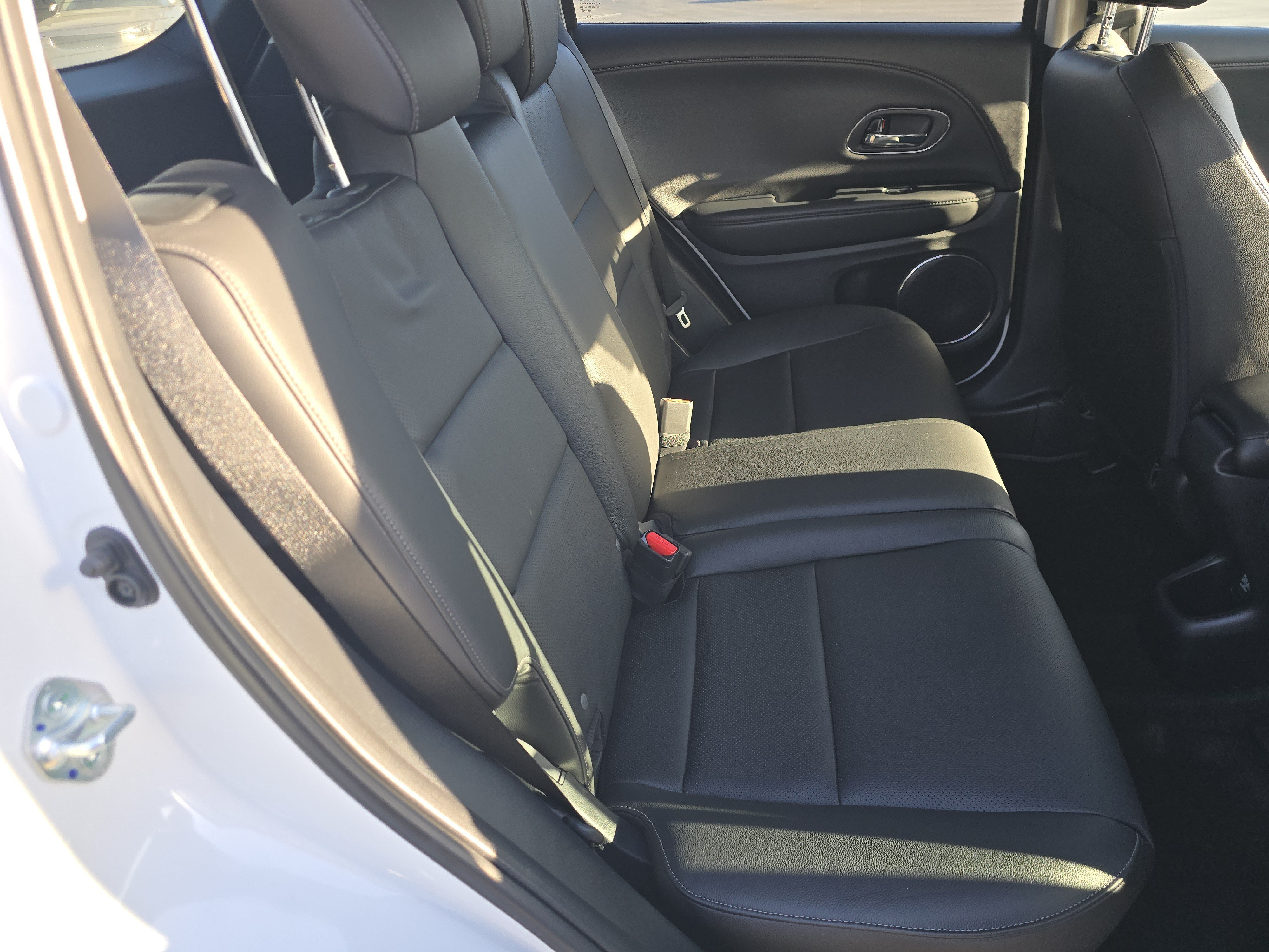 Used 2022 Honda HR-V EX-L image 18