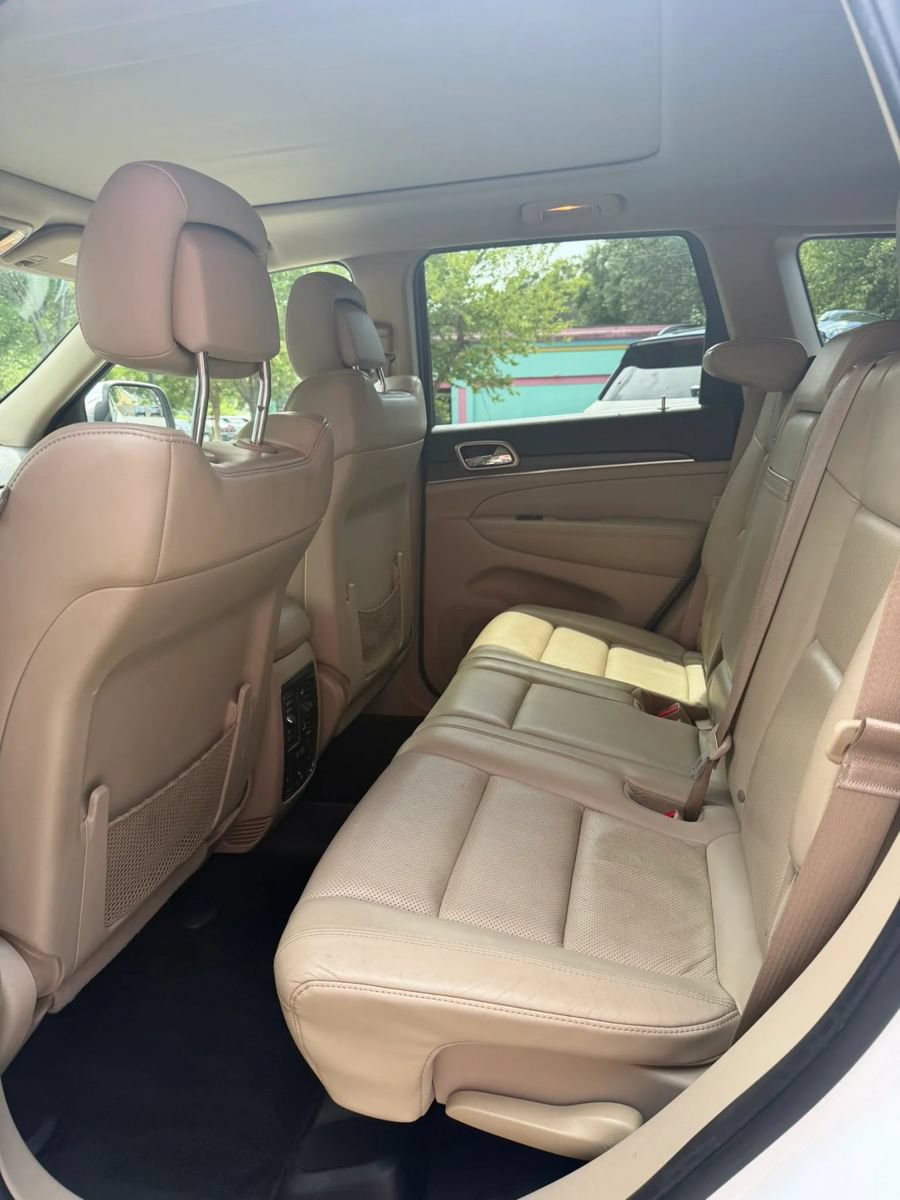 Used 2014 Jeep Grand Cherokee Limited w/ Luxury Group II AWD/4WD image 10