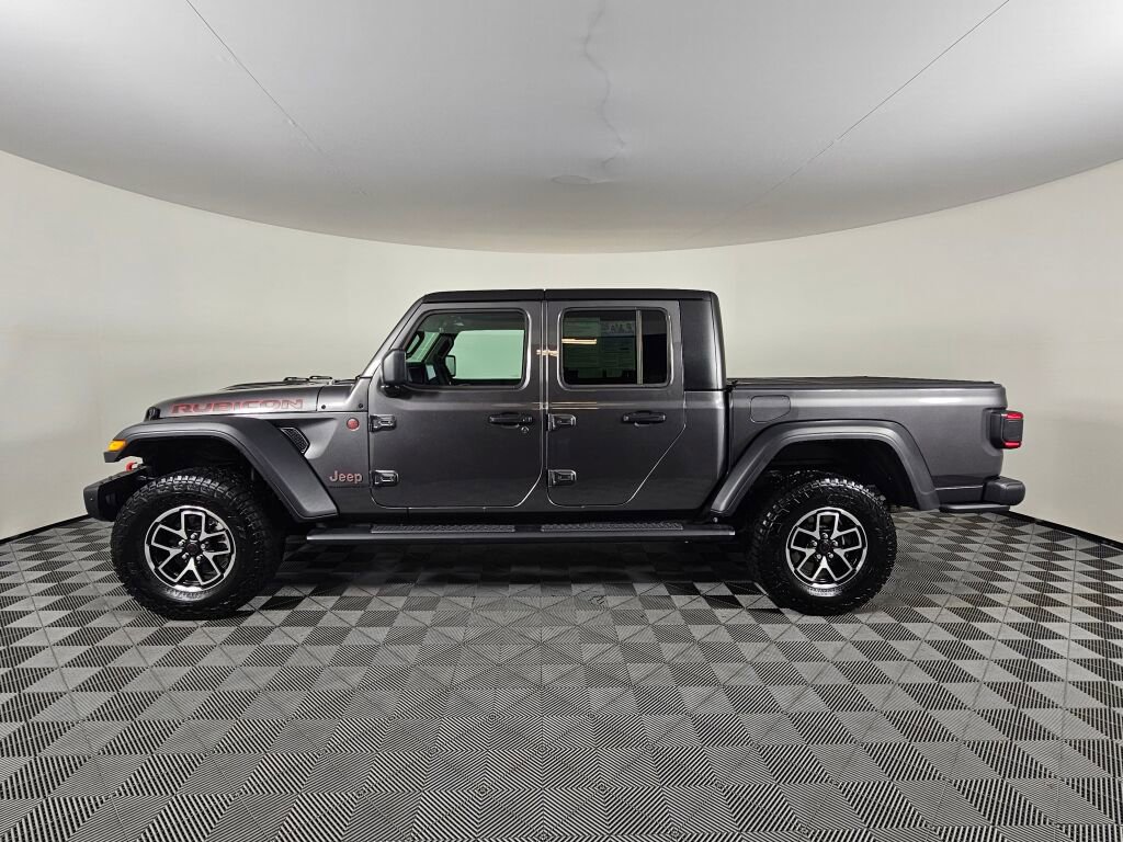 Used 2025 Jeep Gladiator Rubicon w/ Safety Group image 6