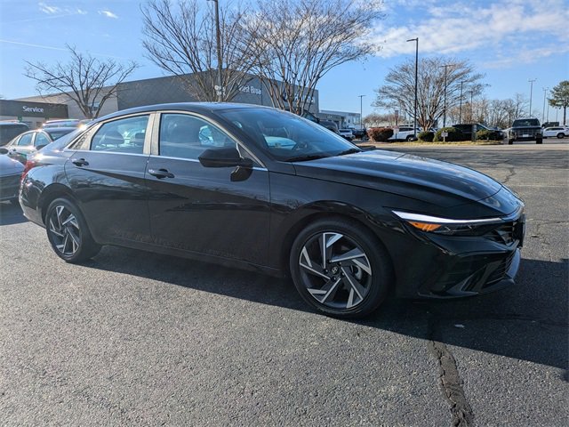 Certified 2025 Hyundai Elantra SEL