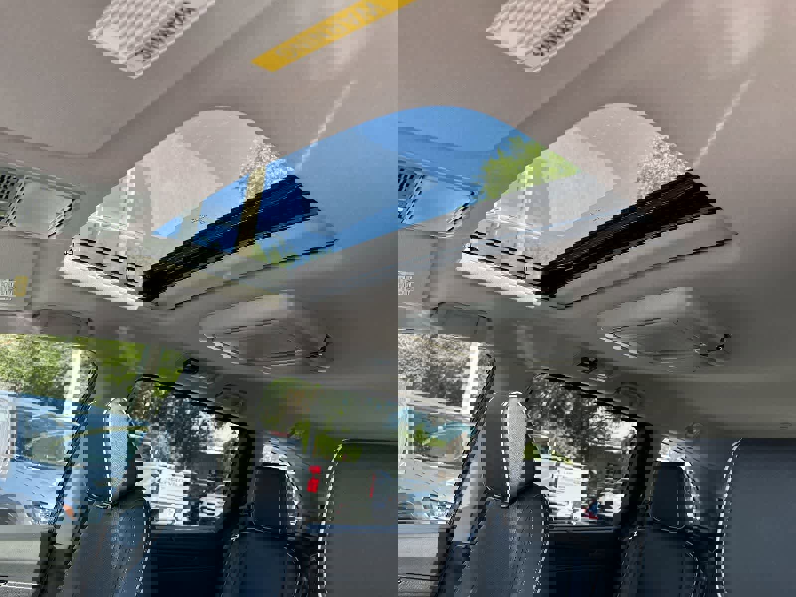 Used 2024 Honda Odyssey Elite image 17