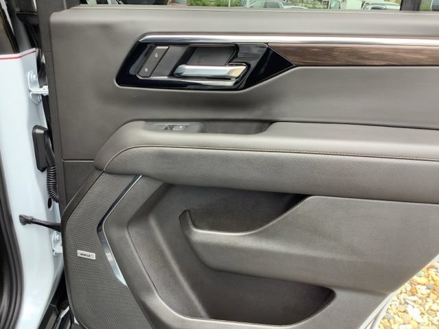 Used 2026 Chevrolet Tahoe Premier w/ Sun And Tow Package AWD/4WD image 27
